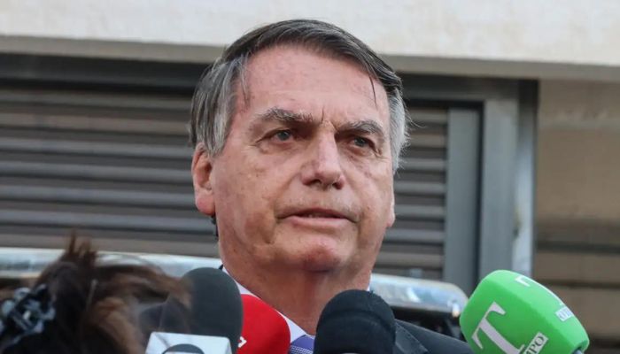 PF liga Bolsonaro a esquema para desviar mais de R$ 6,8 milhões